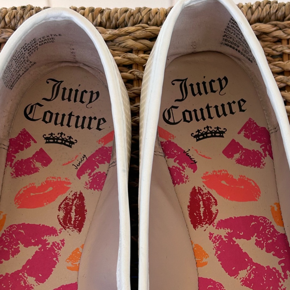 Juicy Couture Women’s Flow White Ballet Flats Gold‎ Buckle Logo Size 7M - Picture 7 of 11